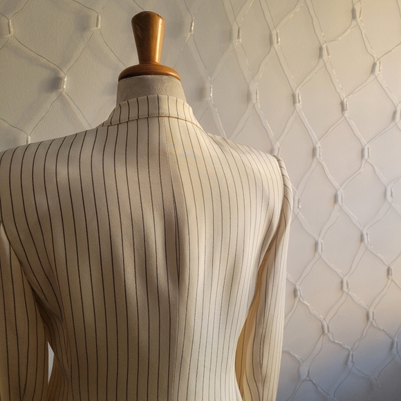 Vintage 100% Silk Pinstripe 2 Pc Suit • Jones New York • Cream & Olive • Size 4 - Picture 6 of 8
